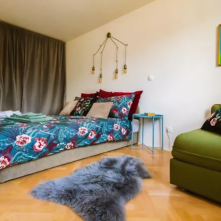 Architect's Central Apartment